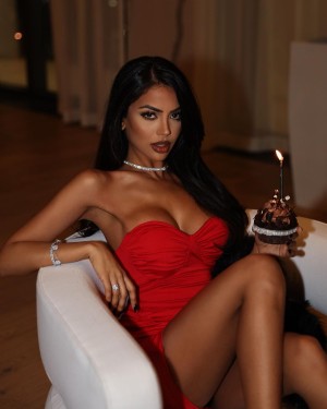 Aneeqa Farid Photo #3