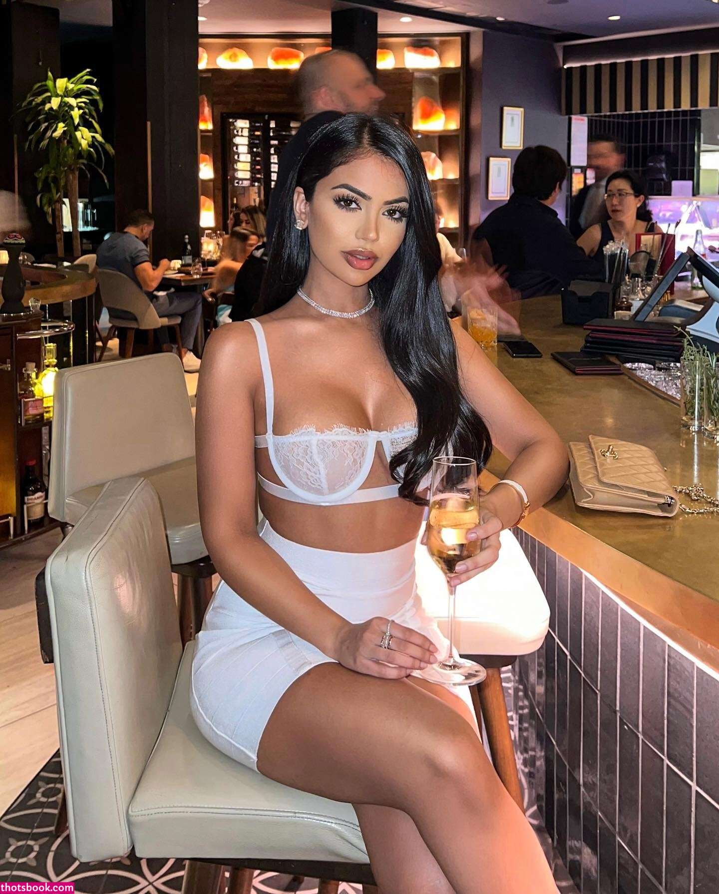 Aneeqa Farid Photo #22