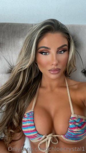 Chloe Streatfield Photo #16