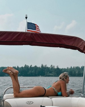 Jordan Elizabeth Photo #22