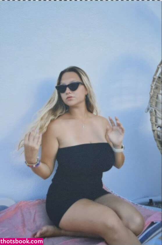 Leandra Lopes Photo #4