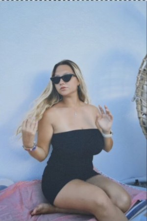 Leandra Lopes Photo #4