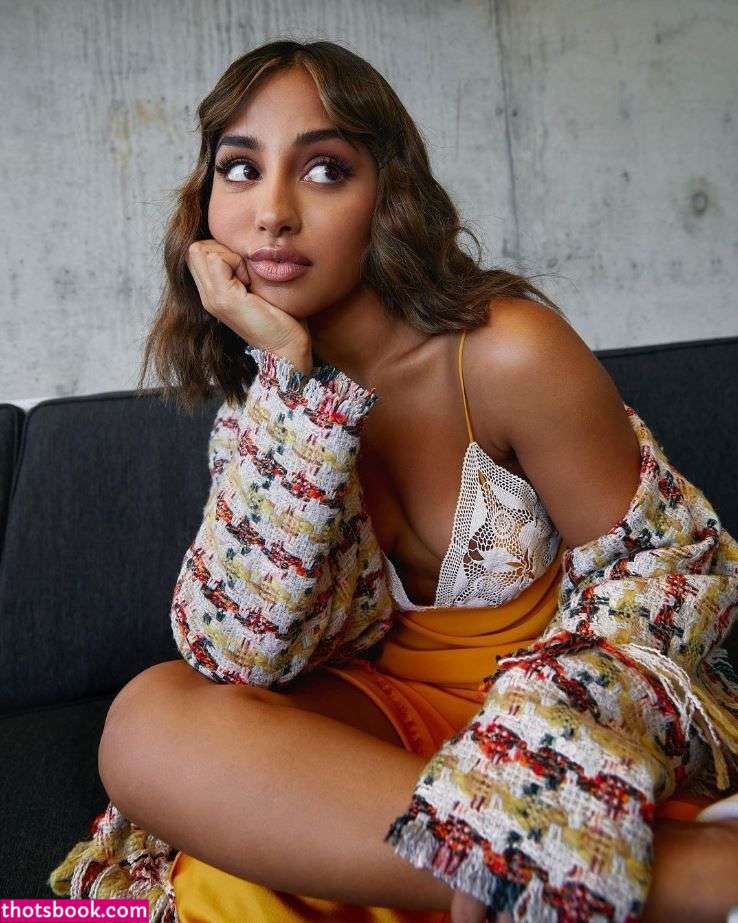 Maria Thattil Photo #13