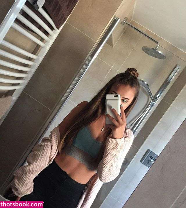 r0sielewis Photo #14