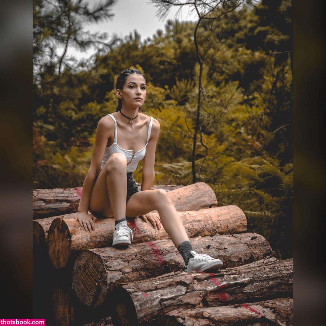 Vahide Bulu Photo #6