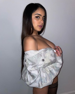 Angie Lopez Photo #1