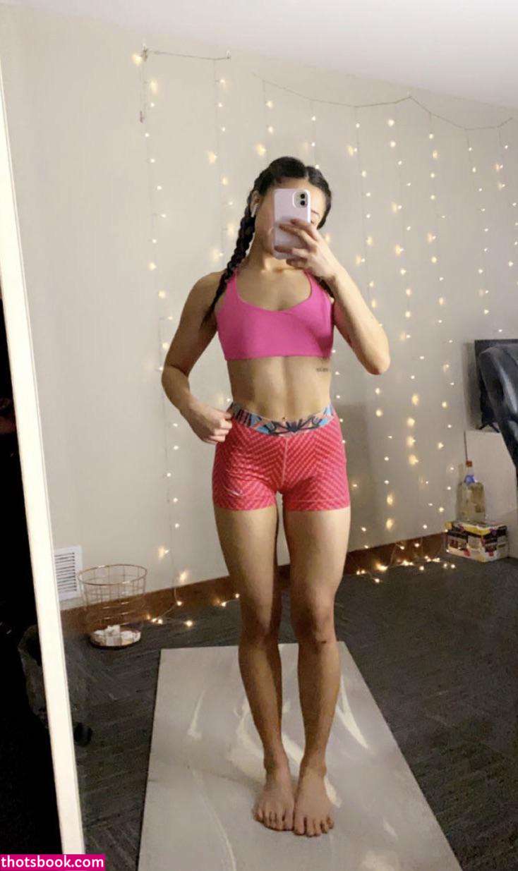 elliebunniexo Photo #4