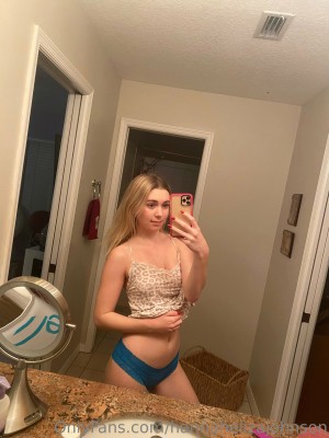 hannahelizajohnson Photo #1