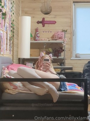 nellyxlamb Photo #9