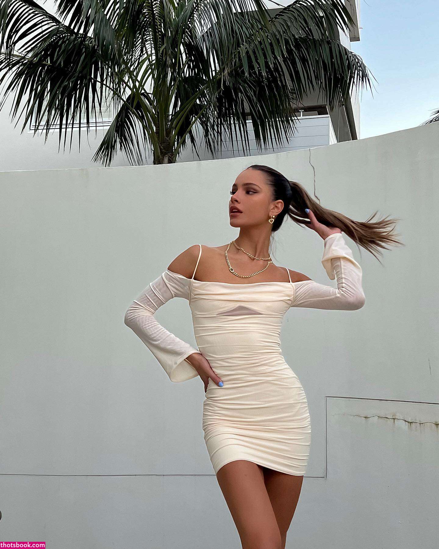 Olivia Grivas Photo #14