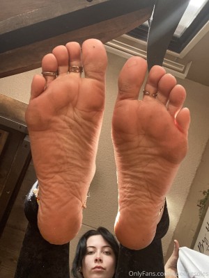 Queengsoles Photo #7
