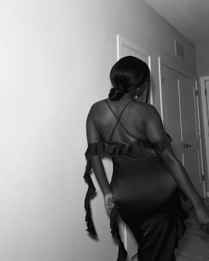 Savannah Perkins Photo #11