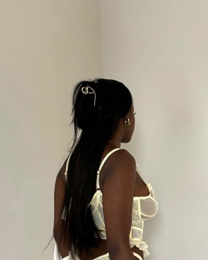 Savannah Perkins Post #4