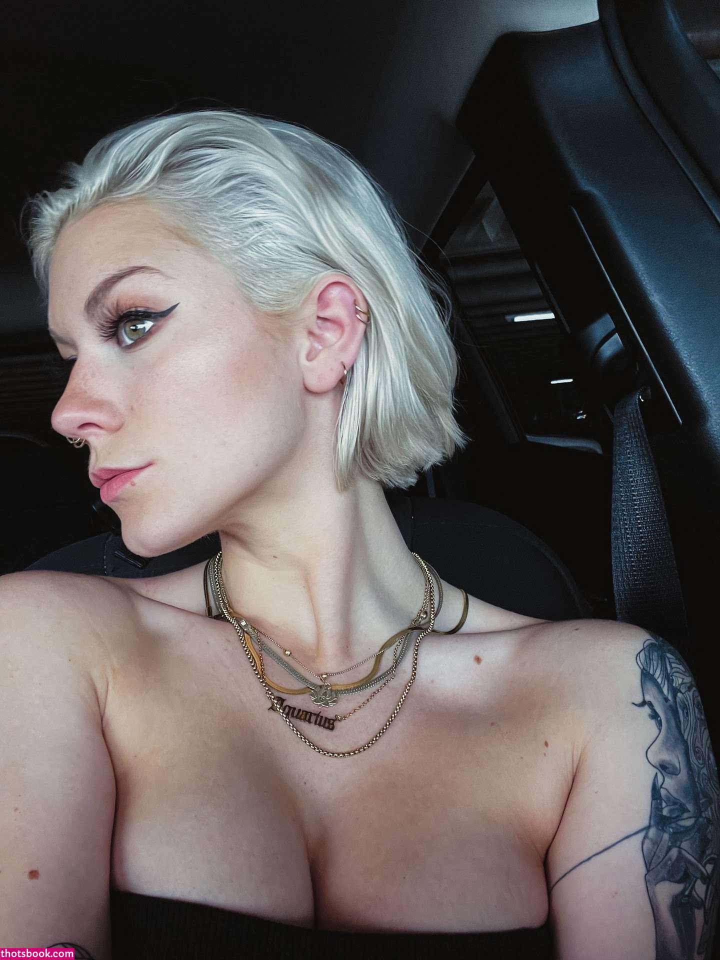 Taylor Hughs Photo #21