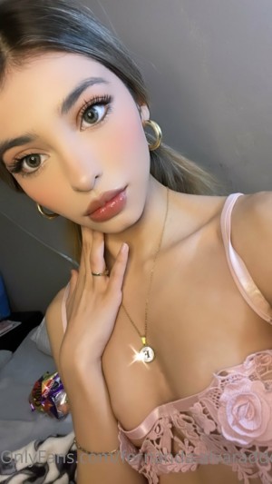 Fernanda Alvaraddo Photo #7