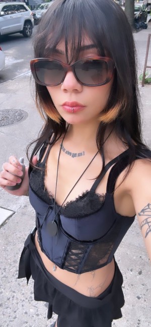 nymphynaomi Photo #12