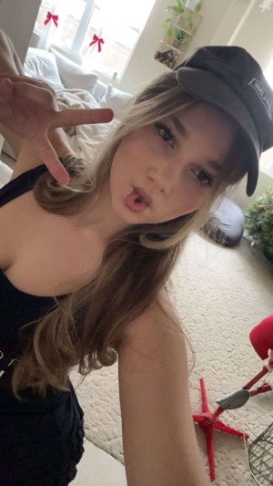 Sara Dobrik Photo #39