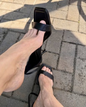 Barearchedbeauty Photo #13