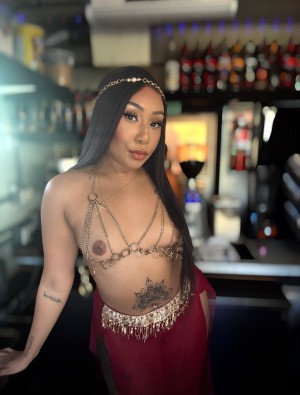 Barista Simone Photo #7