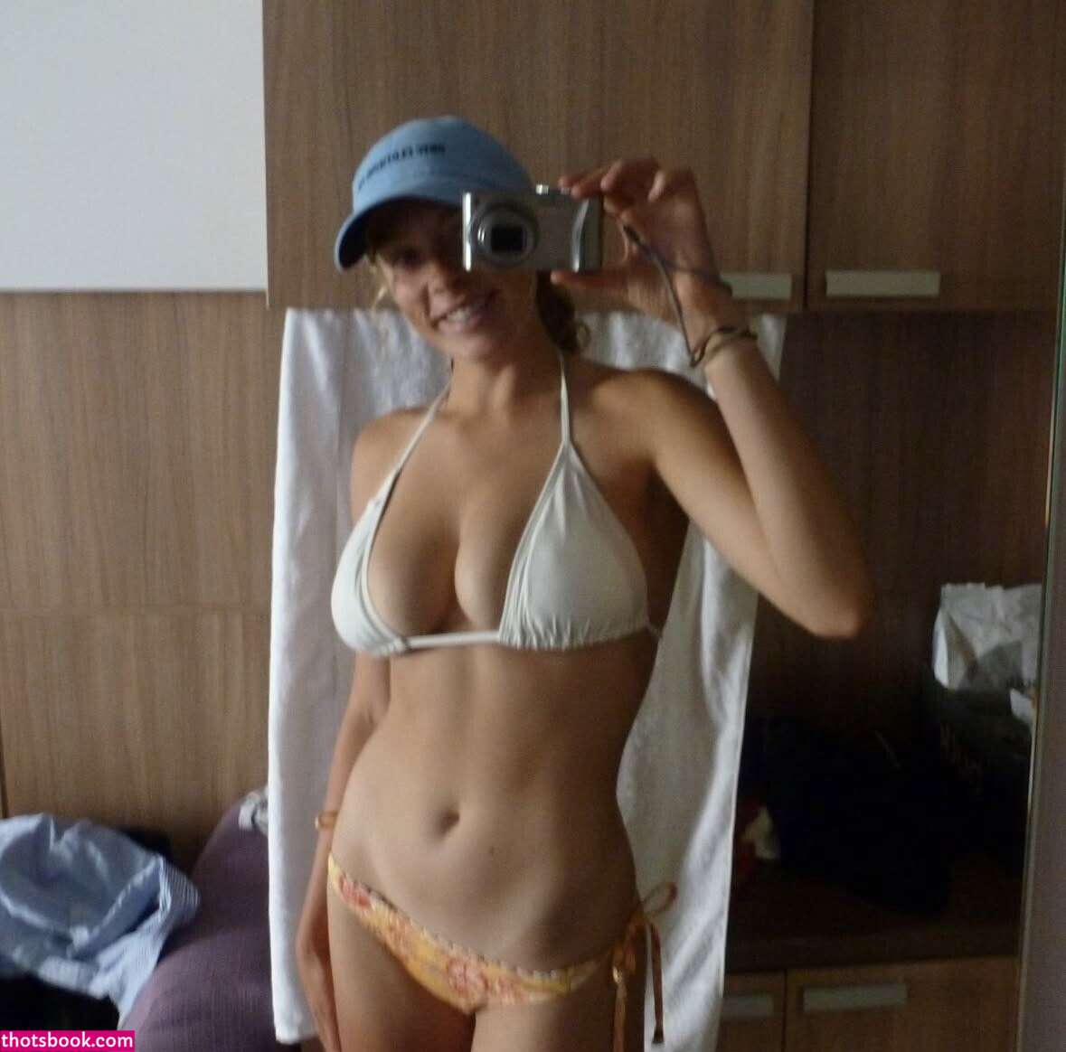 Charlotte Nicholls Photo #10