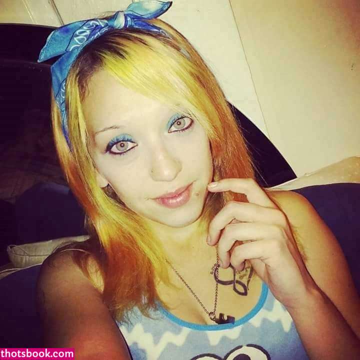 Davina Jewell Photo #1