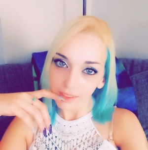 Davina Jewell Photo #21