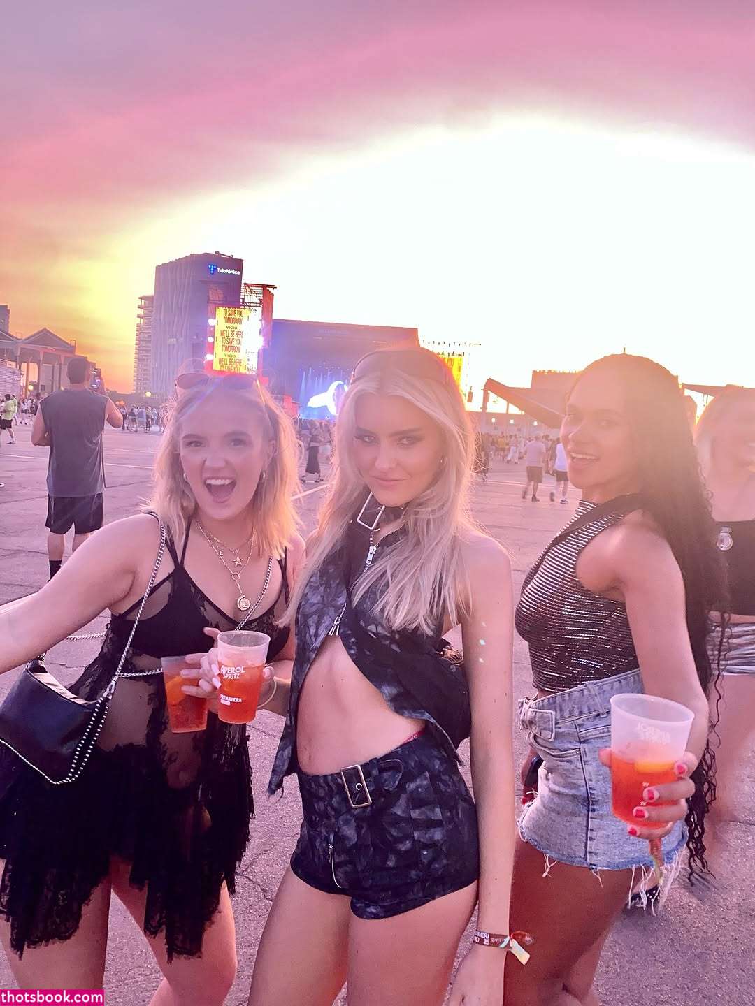 Ellie Middleton Photo #4