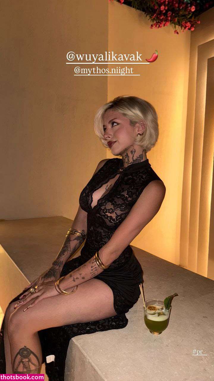 Hazal Bayazit Photo #15