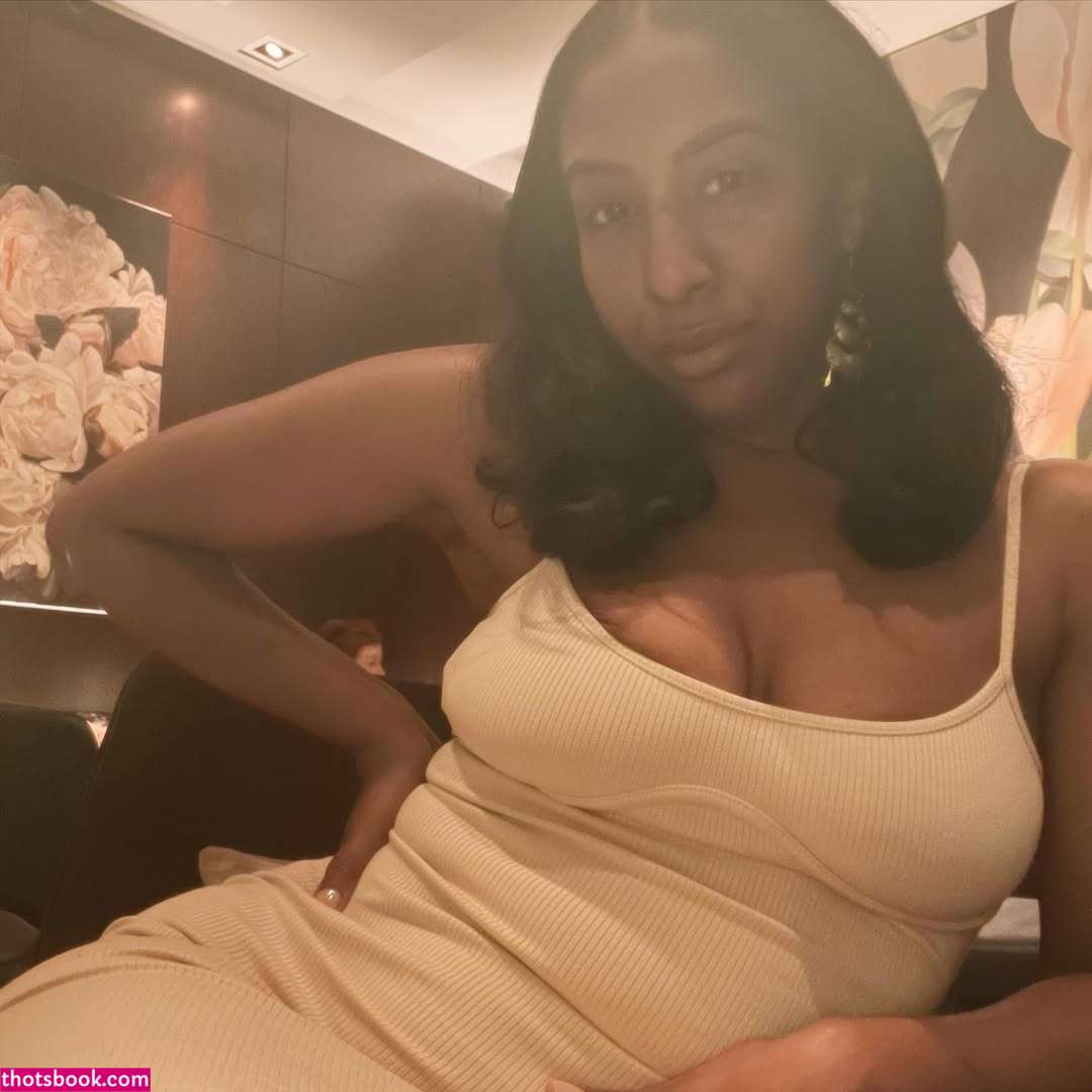 Ayamgoddess Photo #4