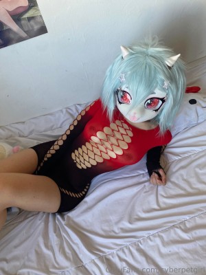cyberpetgirl Photo #17
