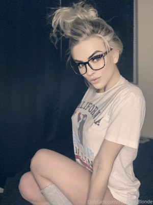 Hypnoticblondie Photo #19