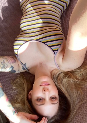 Jessie Marie Photo #6