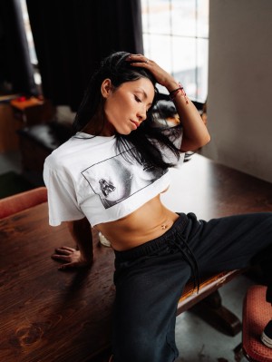 Rina Ellis Photo #15