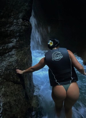 Urgymbae Jade Photo #4