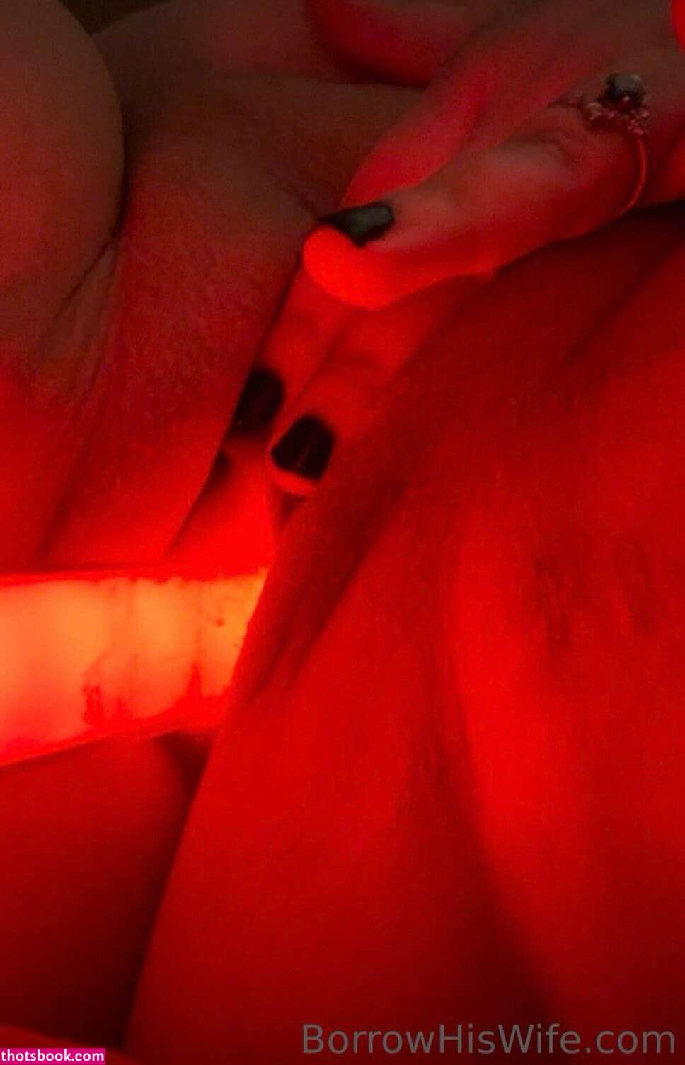 Borrowhiswife Photo #9