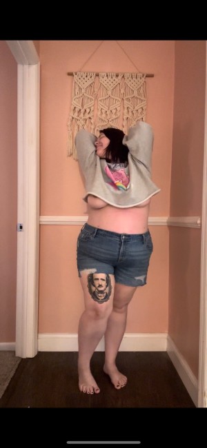 Borrowhiswife Photo #10