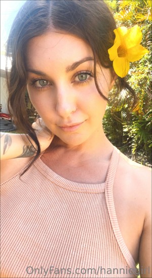Hanniegirl Photo #4