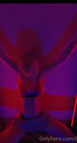 Blonde Vivi Photo #38