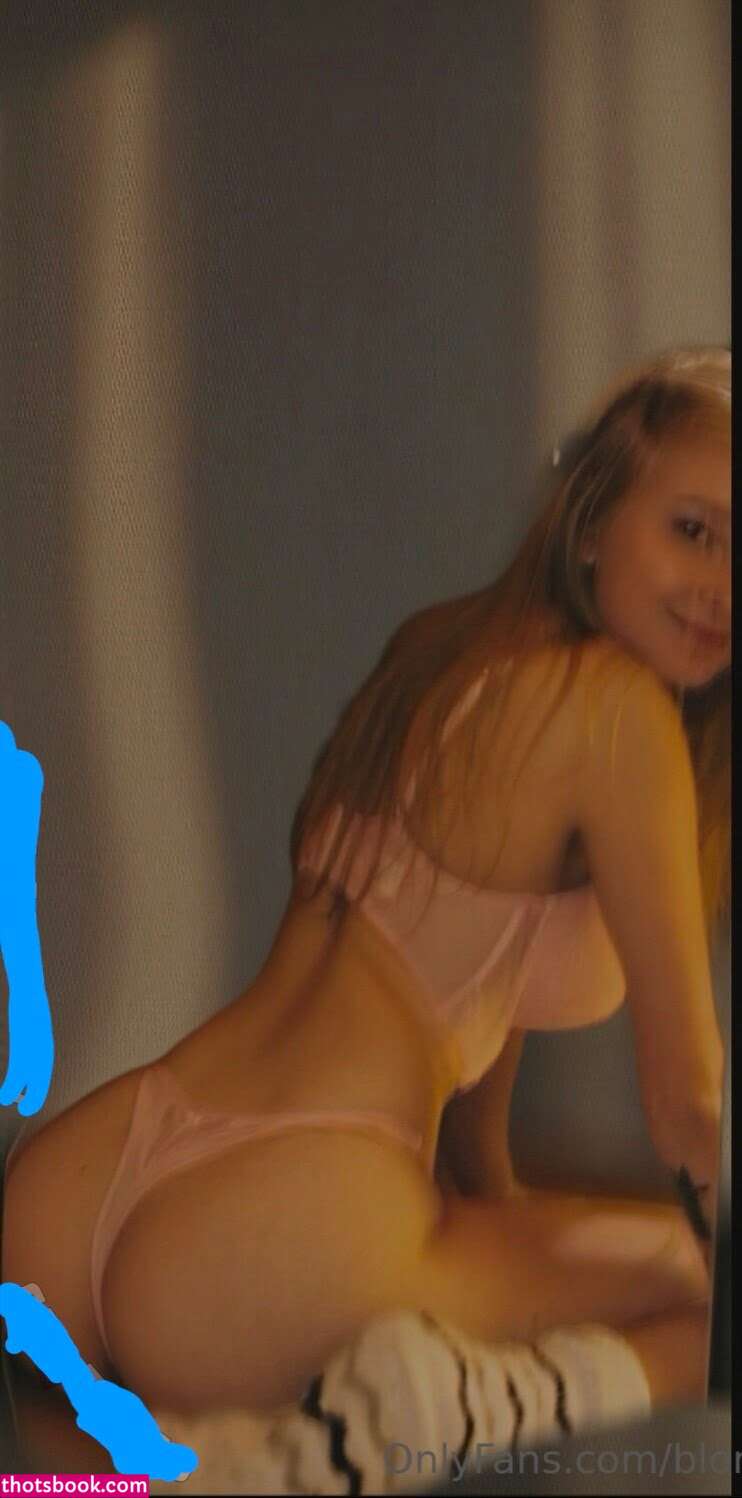 Blonde Vivi Photo #40