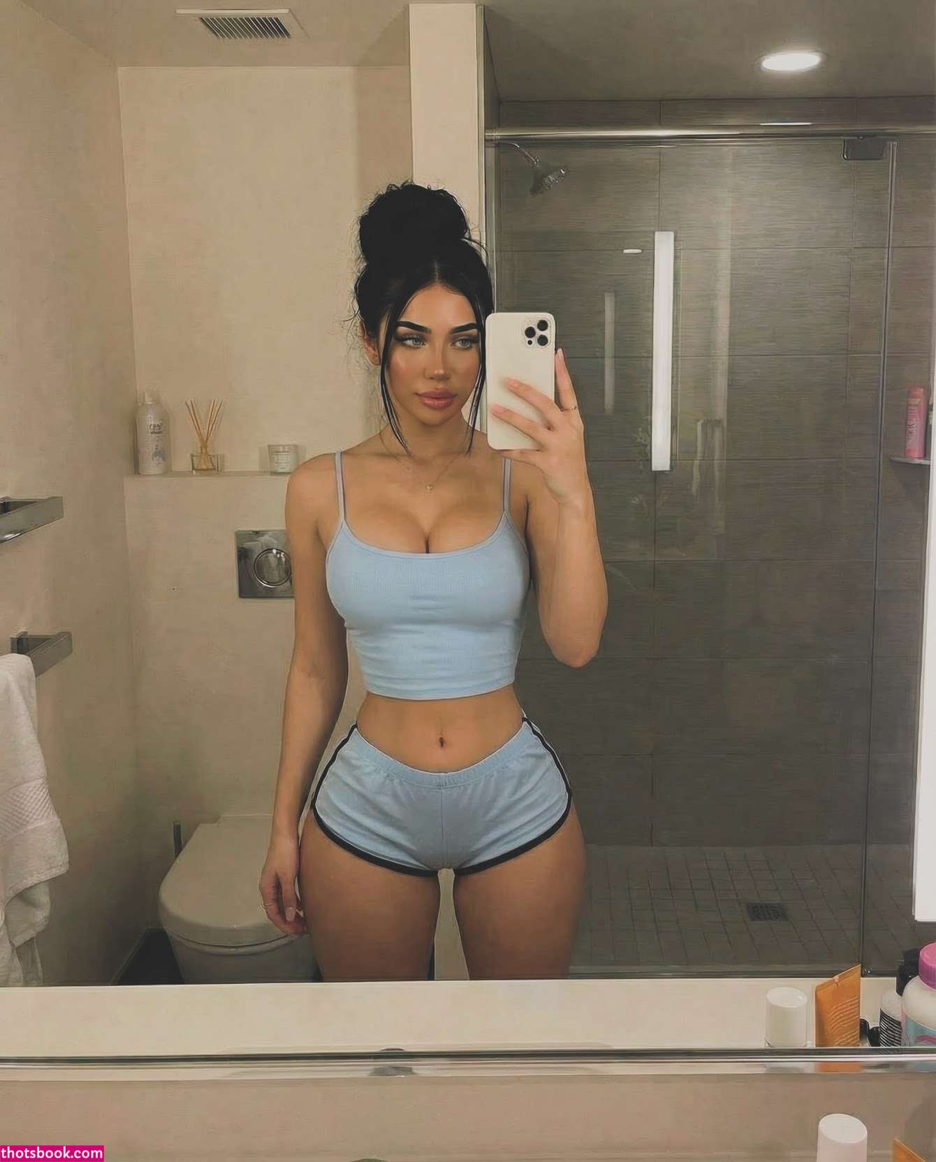 Lilia Laiseca Photo #1