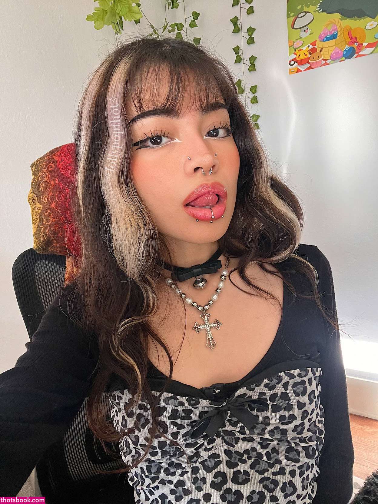 Lollypopthot Photo #11