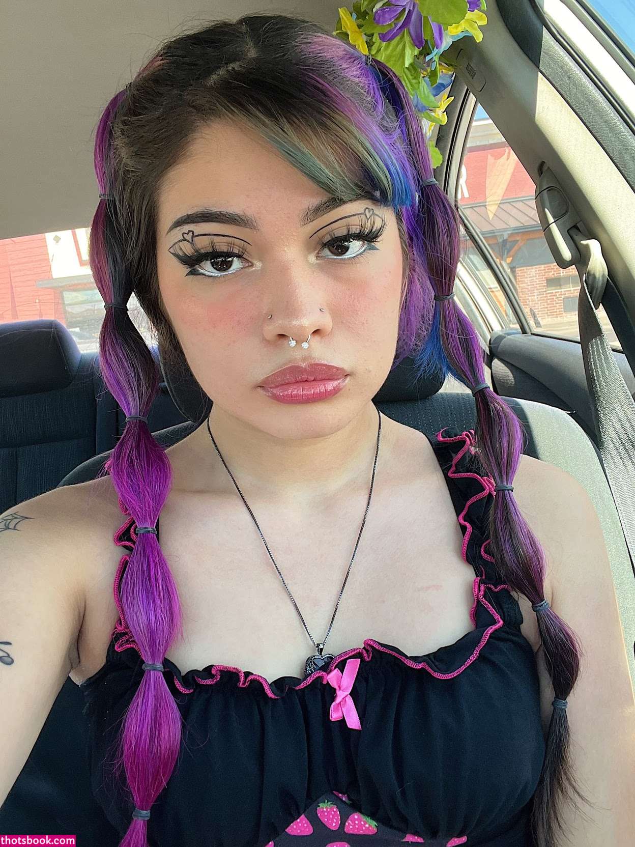 Lollypopthot Photo #26