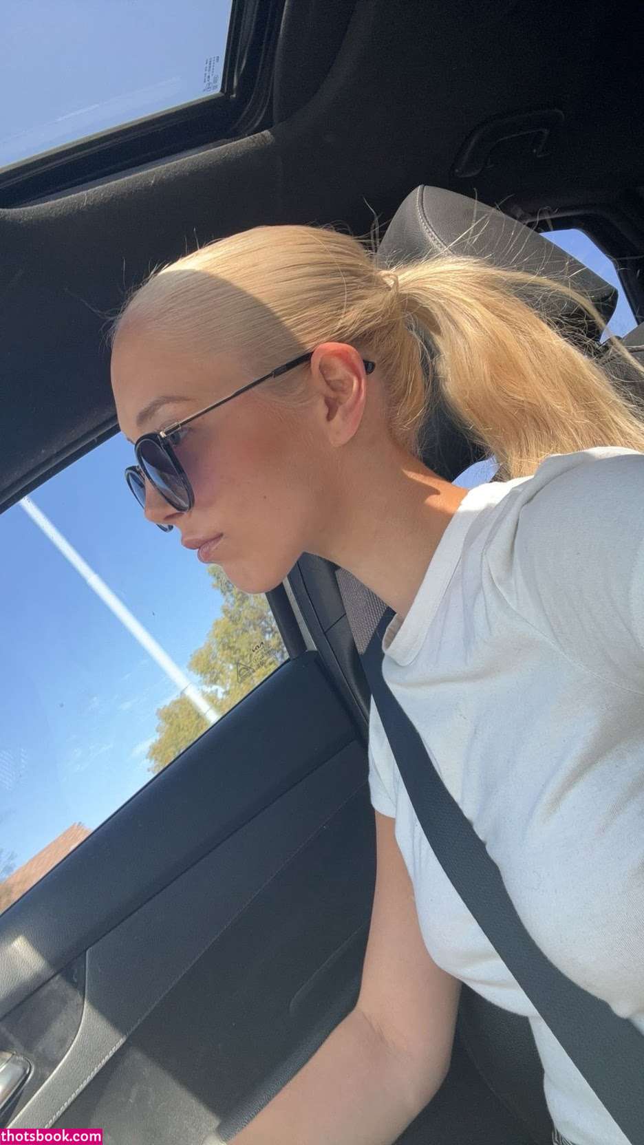 Julia Tate Photo #24