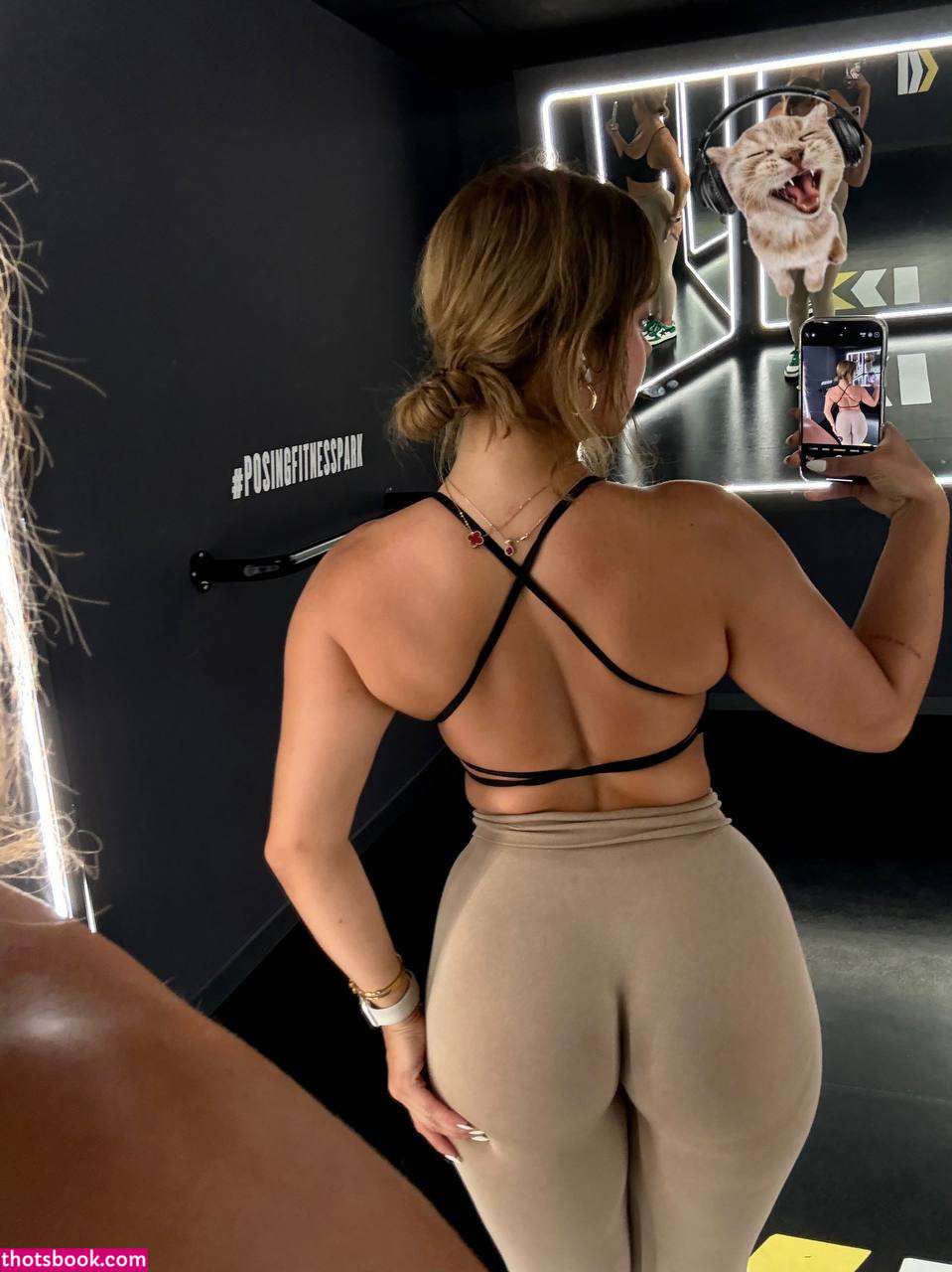 Gizem Bagdacicek Photo #37