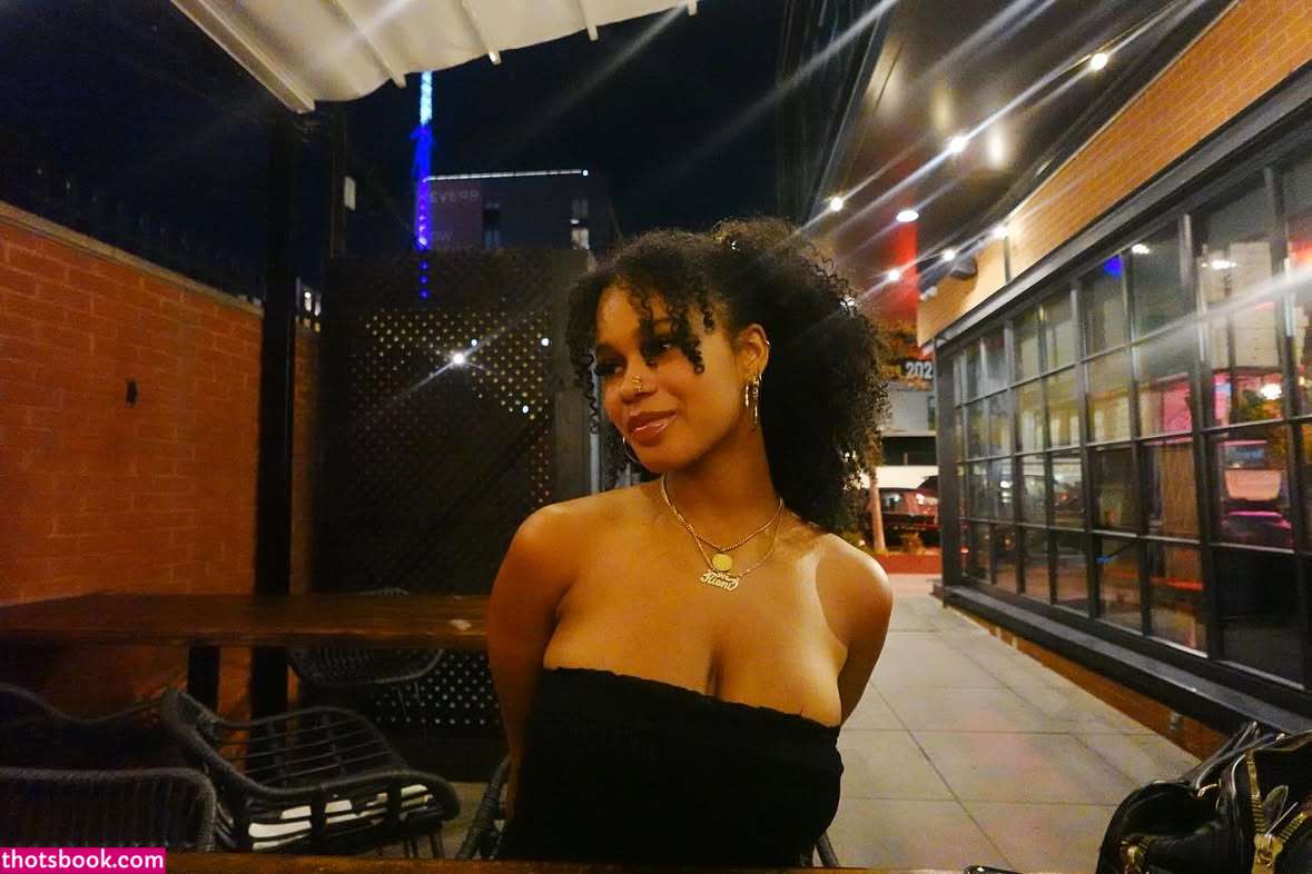 Amara Kioni Photo #2