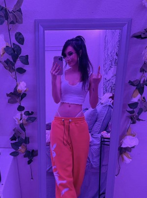 Connie Kieu Photo #8