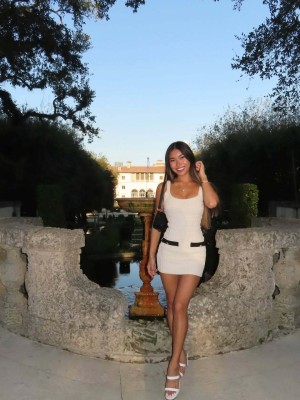 Ella Richardson Photo #3