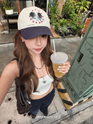 Elyn Leong Photo #36