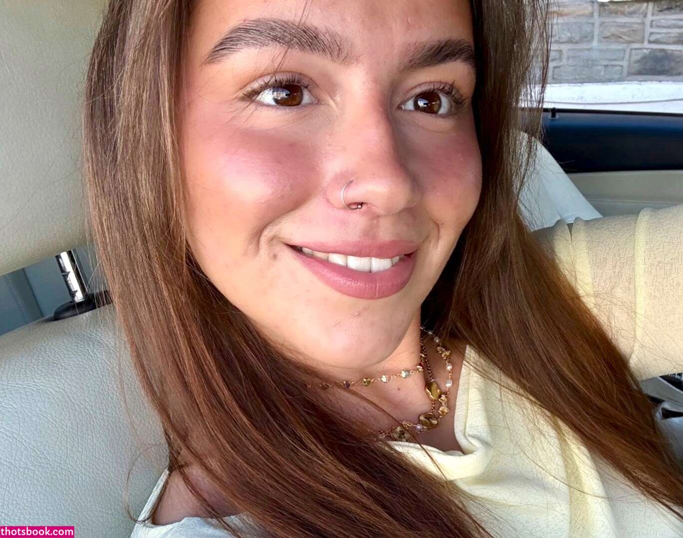 Leah Davies Photo #2