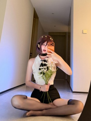 Xlii Evelyn Photo #21